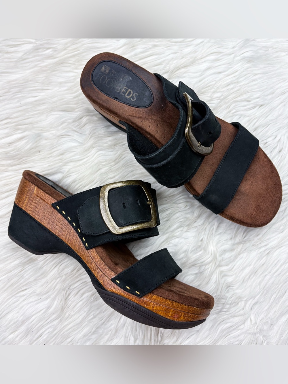 White Mountain Footbeds Leather Black Buckle Strap Slide Heeled Sandals Comfort